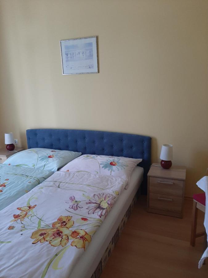 Kondics Apartmanhaz Sárvár Εξωτερικό φωτογραφία